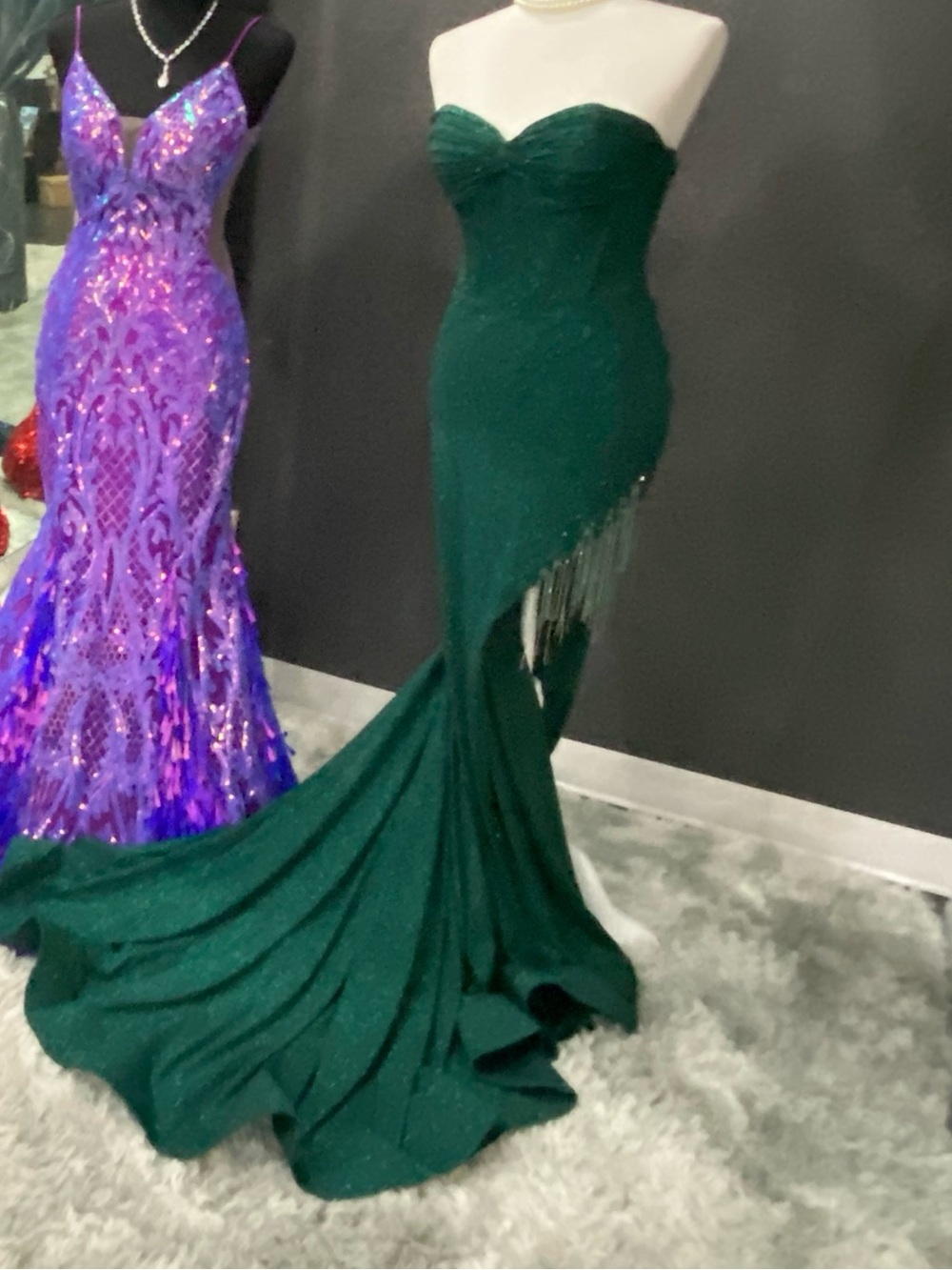 Amarra 88805 Elegant Emerald Sparkle Jersey stretch Gown size 6